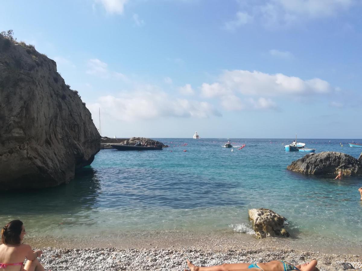 La Finestra Sui Faraglioni Lägenhet Capri Exteriör bild